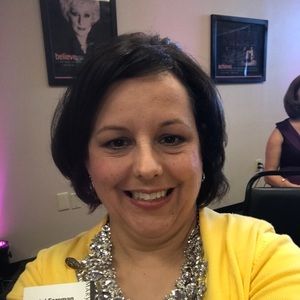 Meet your Posher, Crystal